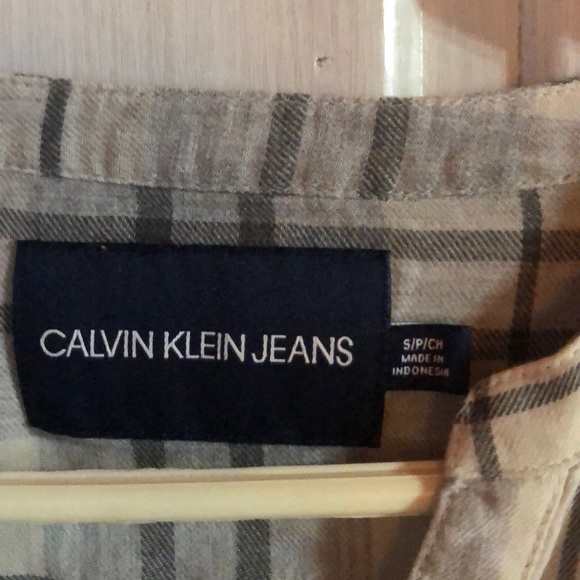 cute plaid shirt - Picture 2 of 3